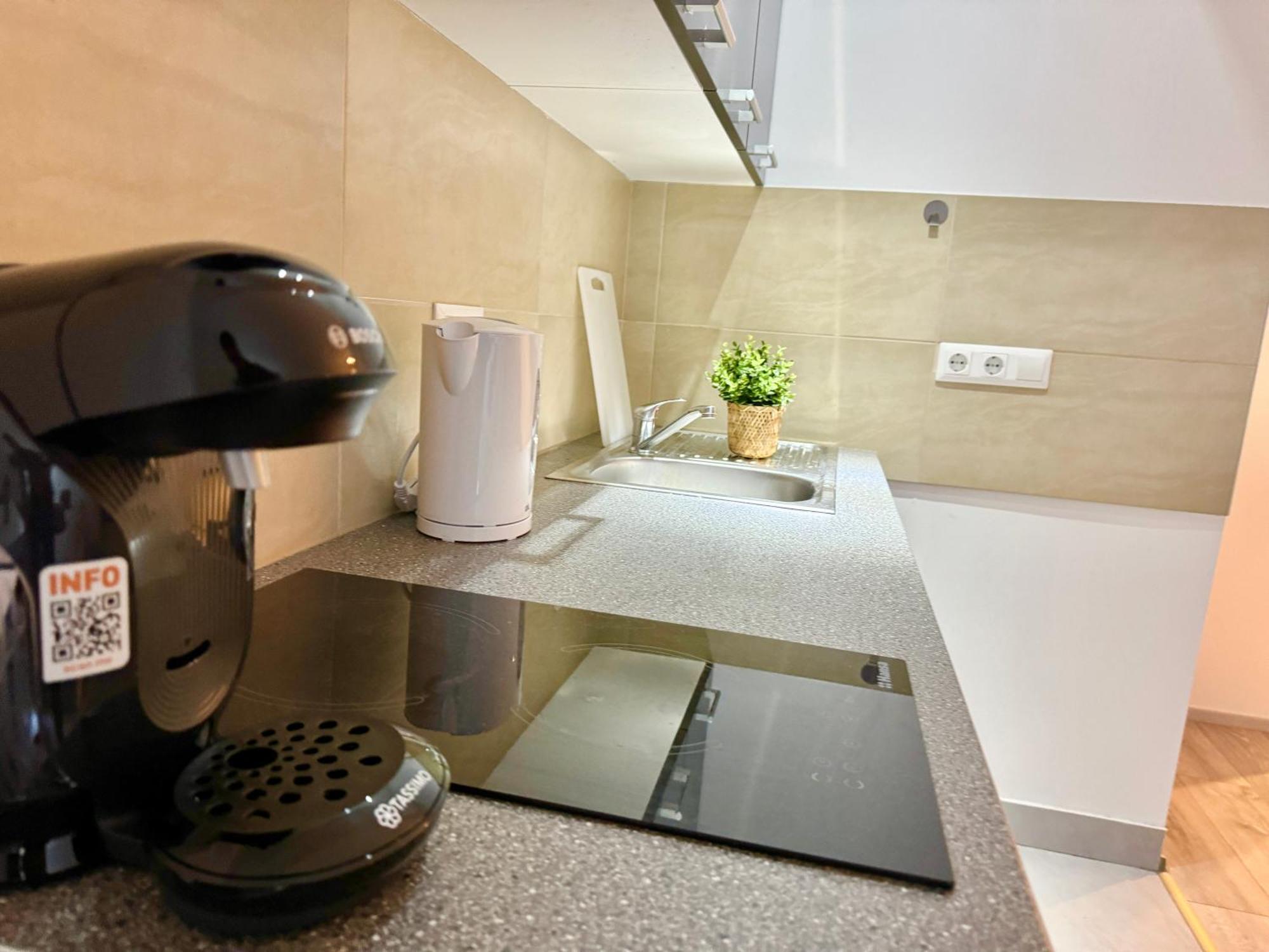 Prime Suites Near Schoenbrunn Castle Vienna Esterno foto